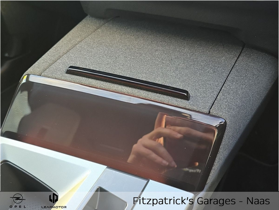 2025 Opel Grandland GS 73 kWh BEV Demo with 3.9% Finance Available & Price Includes €1,000 Scrappage Allowance €38,950