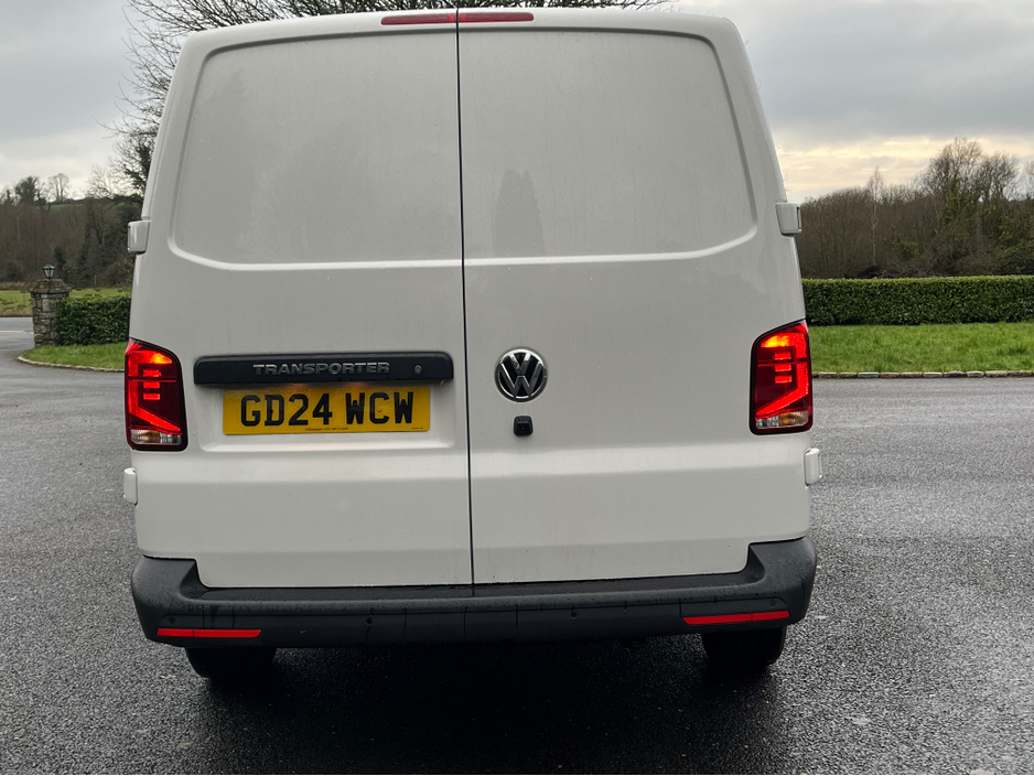 2024 Volkswagen Transporter T28 STARTLINE TDI P/V €25,950