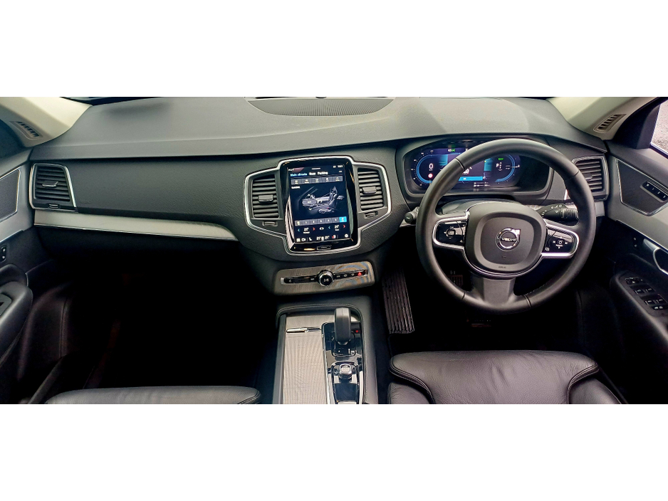 2024 Volvo XC90 - image 5