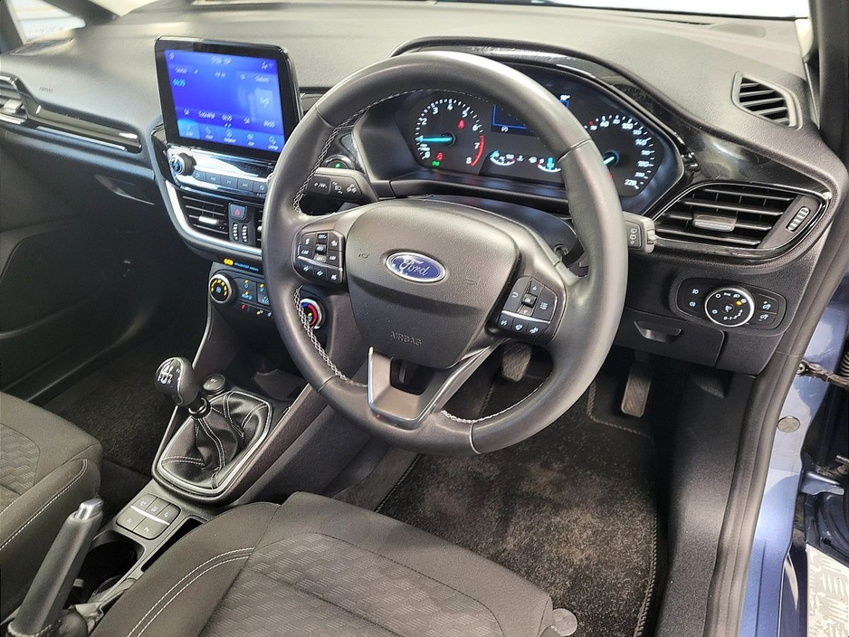 2022 Ford Fiesta - image 6