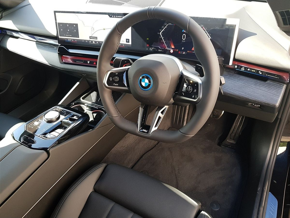 2026 BMW 5 Series - image 6