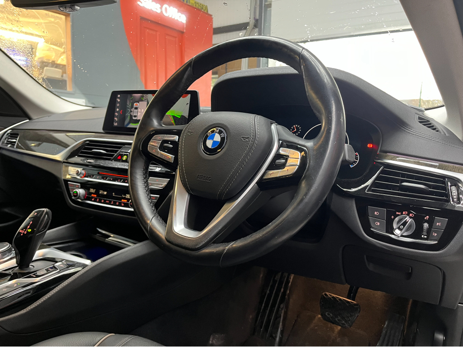 2018 BMW 5 Series €24950! 2018 BMW 520D 523D LUXURY 2.0 AUTOMATIC / CRUISE CONTROL / 360° PARKING CAMERA / ELECTRIC MEMORY & HEATED SEATS / HEATED REAR SEATS €24,950