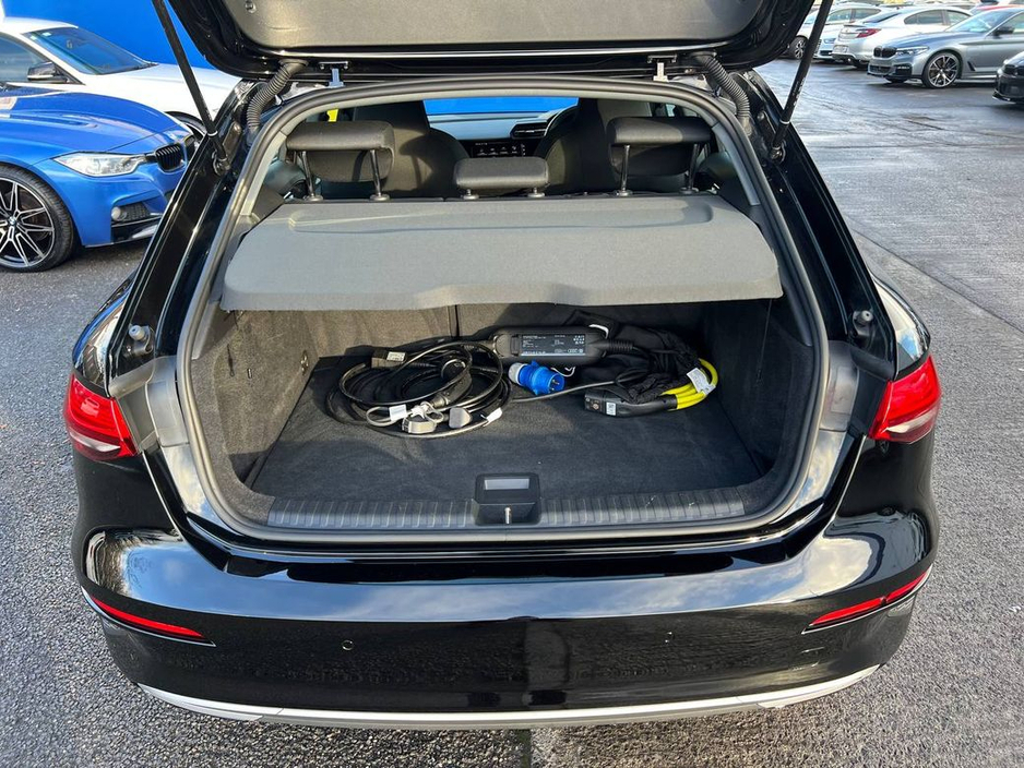 2024 Audi A3 SPORT 40 TFSI 1.4 HYBRID * AS NEW CAR * // VERY LOW MILEAGE // APPLE CARPLAY/ANDROID AUTO // AUDI DRIVE SELECT // ADAPTIVE CRUISE CONTROL €31,900