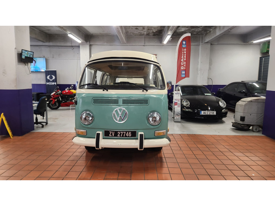 1971 Volkswagen T2 Campervan Westfalia