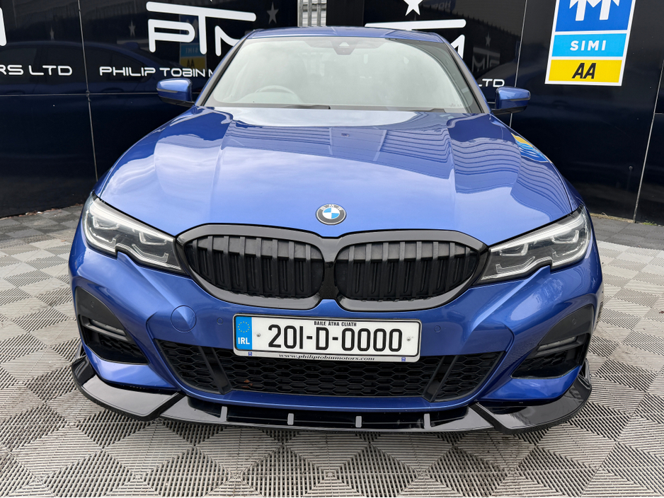 2020 BMW 3 Series - image 3