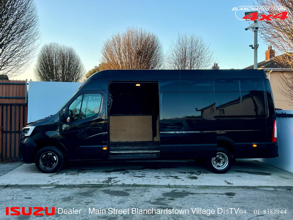 2023 Renault Master RWD LHL VAT QUALIFIED FINANCE ME €32,900
