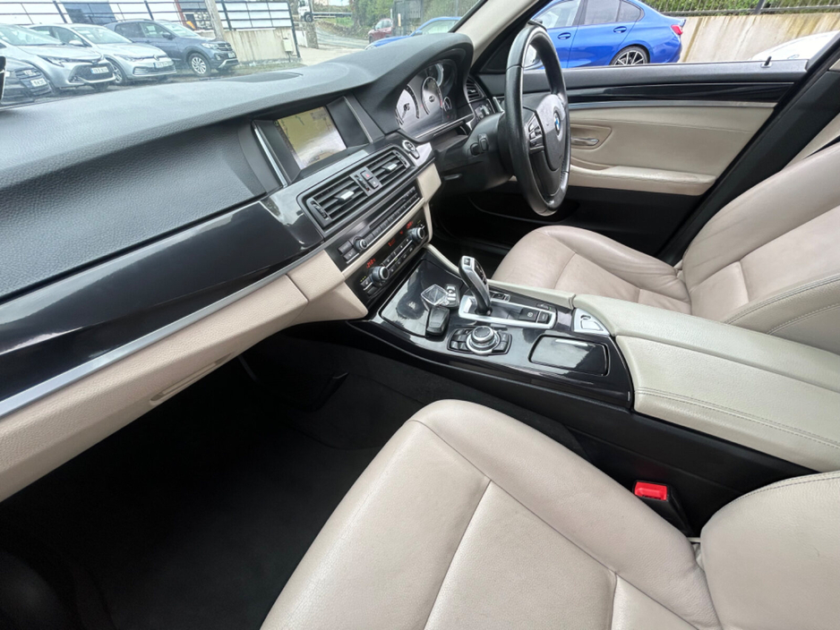 2015 BMW 5 Series - image 9