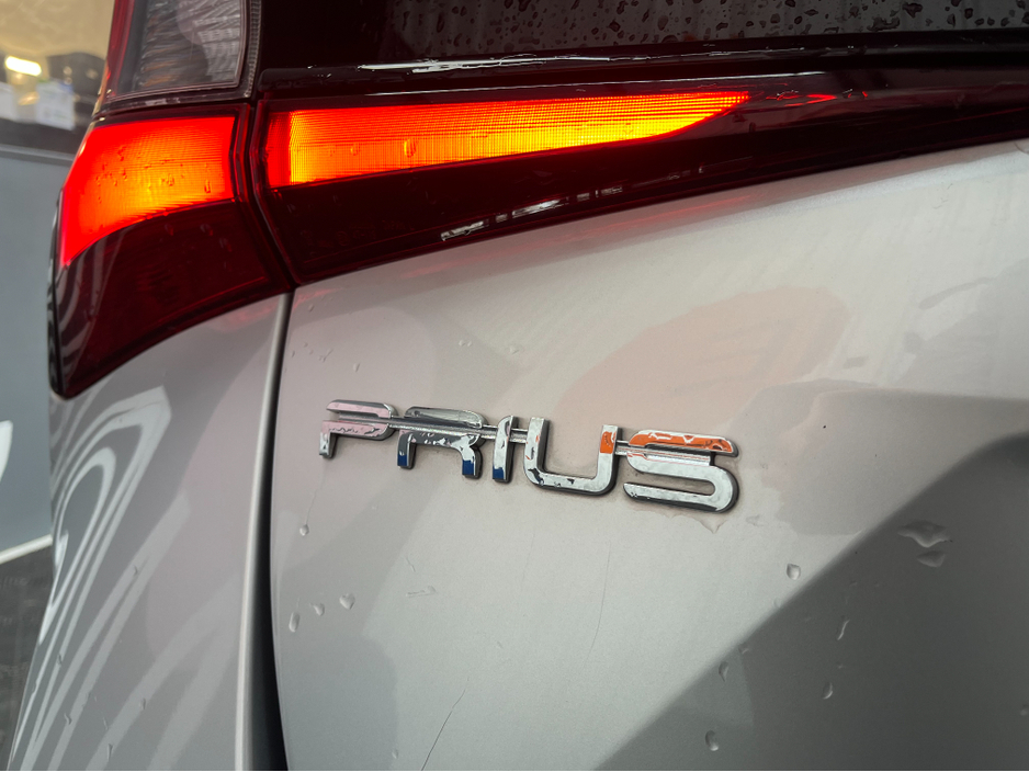 2022 Toyota Prius - image 4