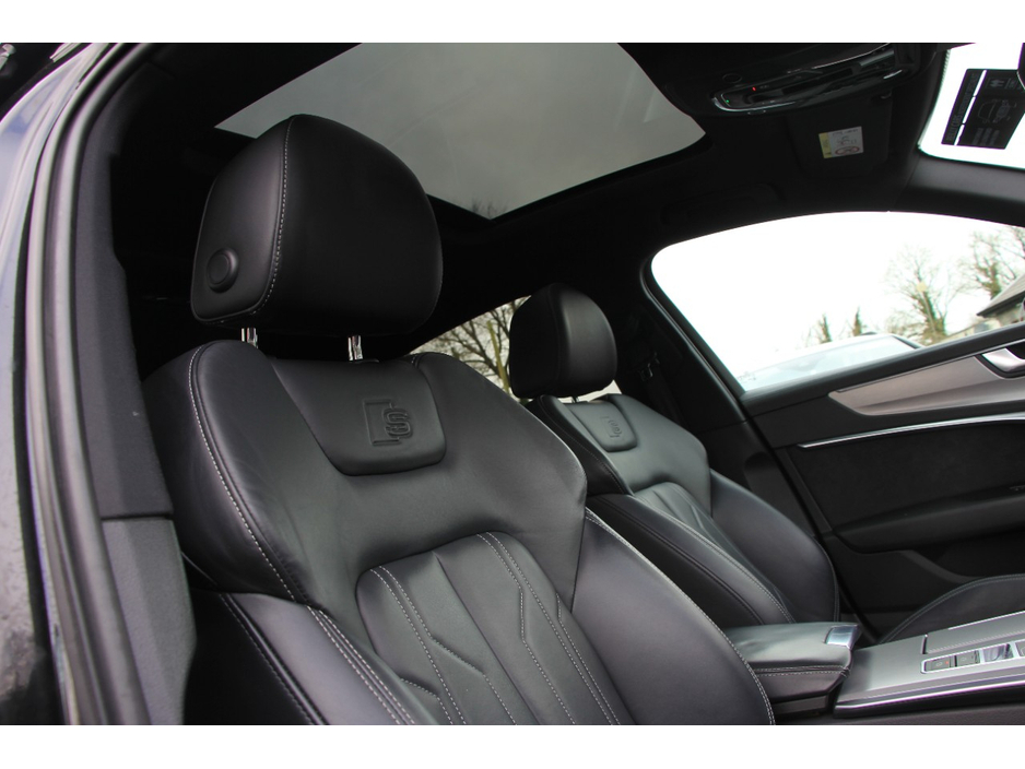 2021 Audi A6 - image 3