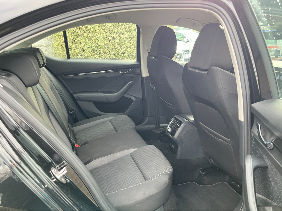 2023 Skoda Octavia AMBITION 2.0 TDI DIESEL //REVERSE CAMERA// €22,950