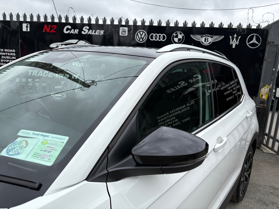 2021 Volkswagen T-Cross - image 8