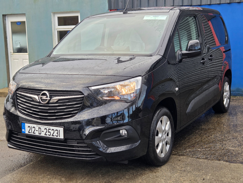 2021 Opel Combo  €12,499