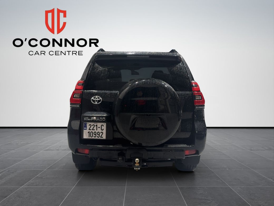 2022 Toyota Landcruiser - image 7