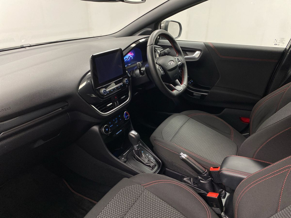 2024 Ford Puma - image 2