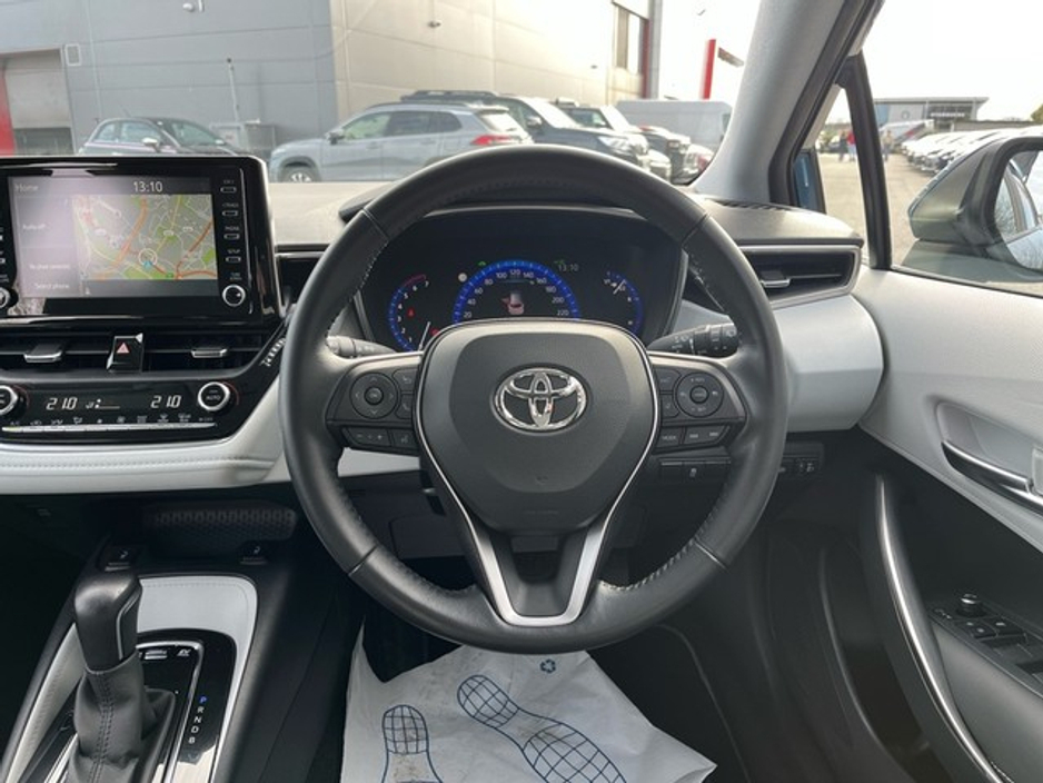 2021 Toyota Corolla - image 9