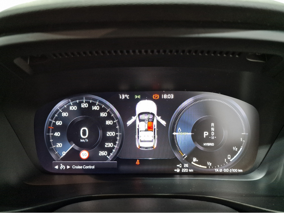 2022 Volvo XC40 T4 PLUS DARK RECHARGE AUTOMATIC **ONE OWNER / APPLE CARPLAY / BLIND SPOT ASSIST / ELECTRIC BOOTLID / HEATED FRONT & REAR SEATS / HEATED STEERING WHEEL / REVERSE CAMERA / WIRELESS PHONE CHARGING** €34,900