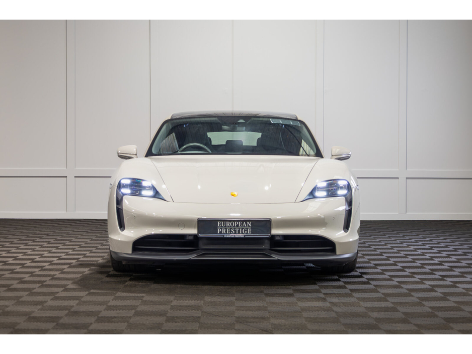 2023 Porsche Taycan - image 2