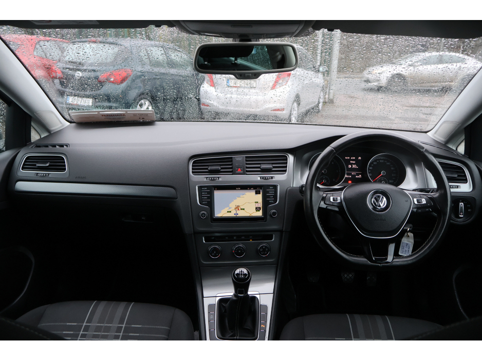 2016 Volkswagen Golf LOUNGE Low Mileage Huge Spec €13,995