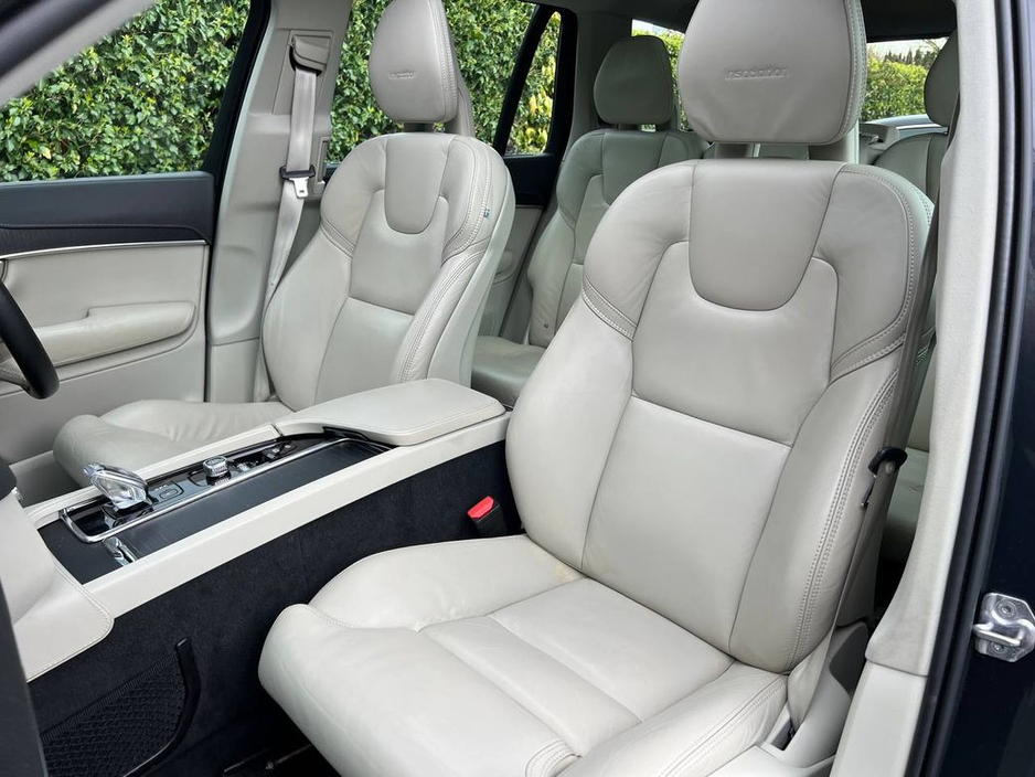 2019 Volvo XC90 - image 5