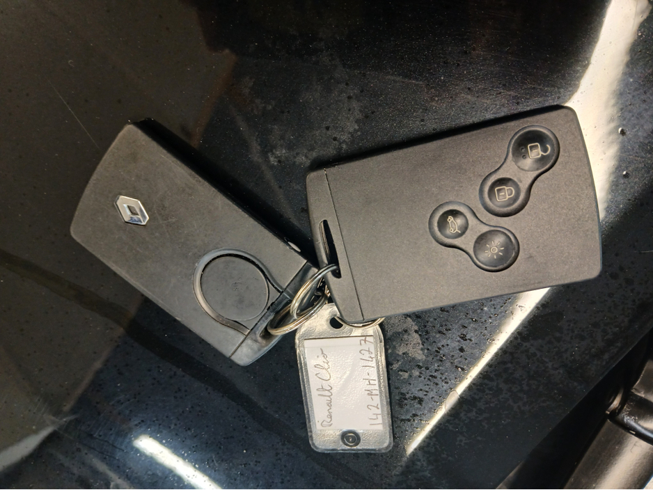 2014 Renault Clio 1.2 DYNAMIQUE NAV  75BHP  : ONLY 101500 KMS : NCT to 12/26  : tax to 09/26 €6,950