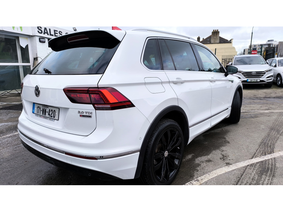 2017 Volkswagen Tiguan - image 7