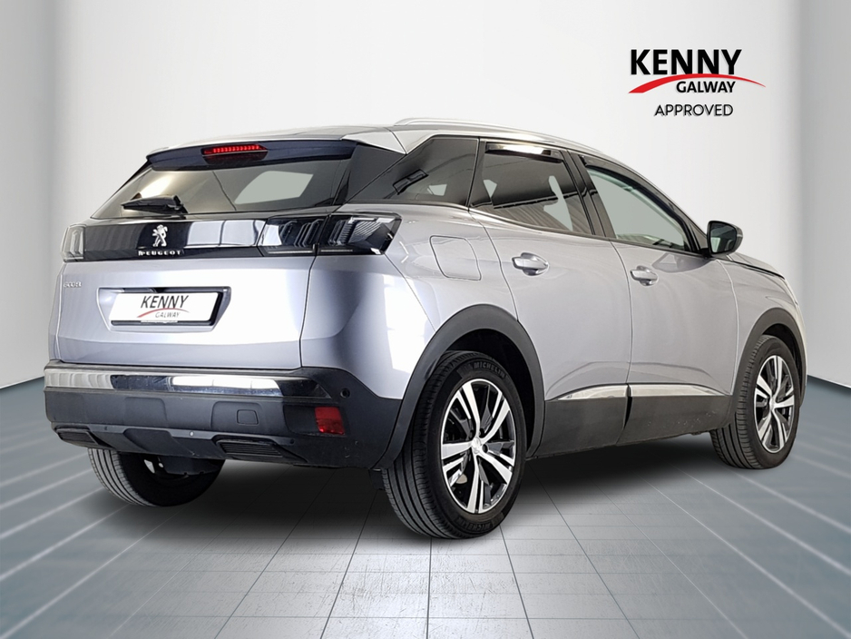 2022 Peugeot 3008 - image 7