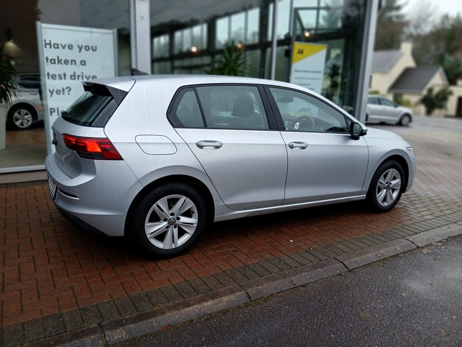 2024 Volkswagen Golf 1.0 TSI 110HP Life, FSH, Silver Met, 26km. €28,750