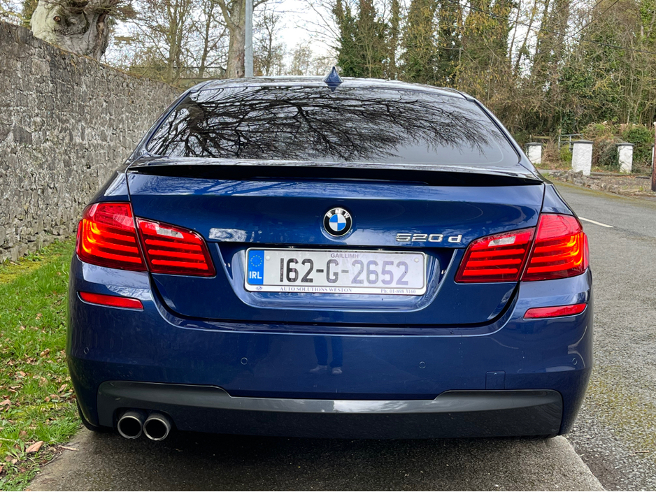 2016 BMW 5 Series - image 9