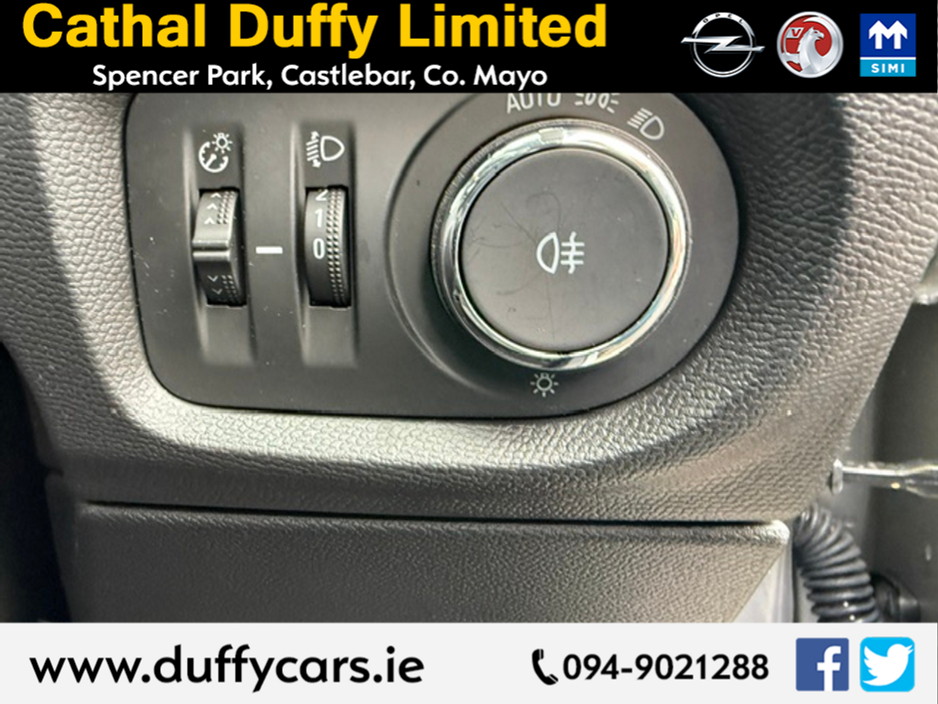 2021 Opel Corsa - image 10