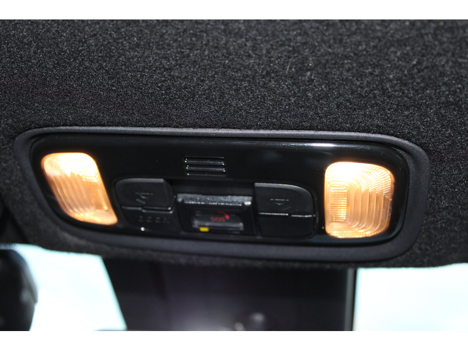 2023 Toyota Yaris Cross 1.5 Hybrid CVT Luna Sport €28,950