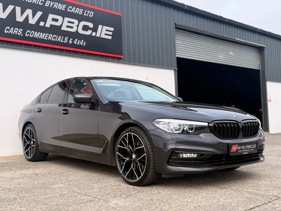 2020 BMW 5 Series - image 20