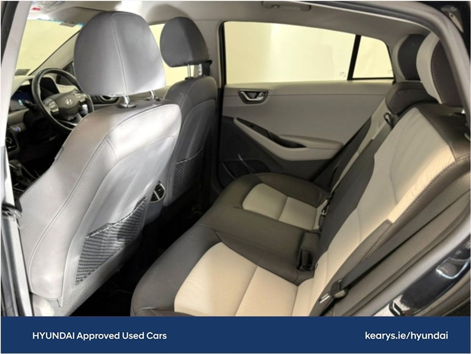 2020 Hyundai Ioniq PHEV Premium €15,945