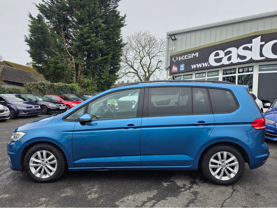 2016 Volkswagen Touran - image 19