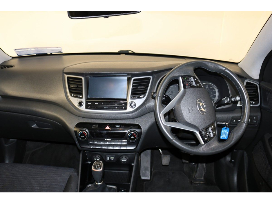 2016 Hyundai Tucson - image 5