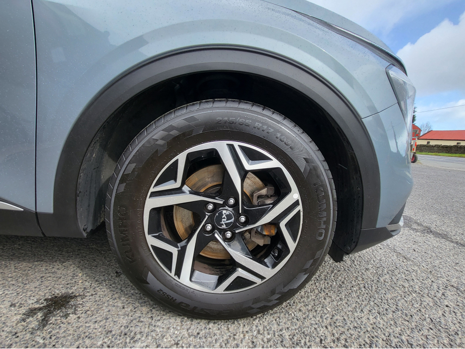 2023 Kia Sportage - image 12