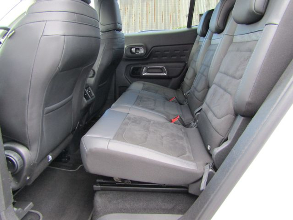 2023 Citroen C5 Aircross - image 16