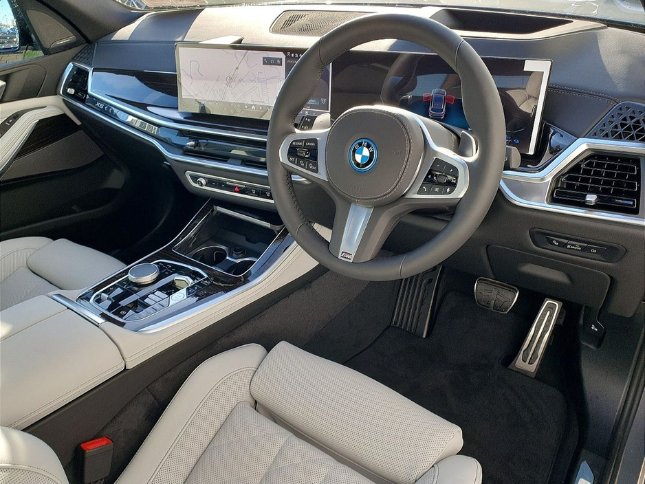 2026 BMW X5 - image 6