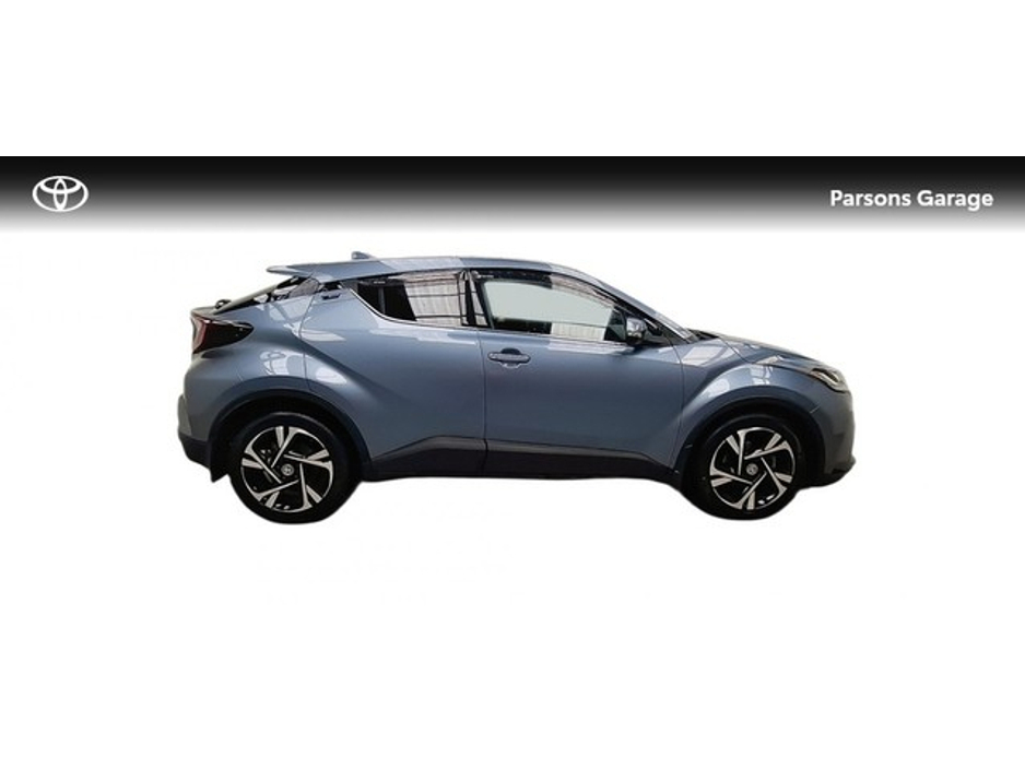 2022 Toyota C-HR - image 3