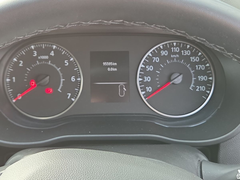 2019 Dacia Duster - image 12