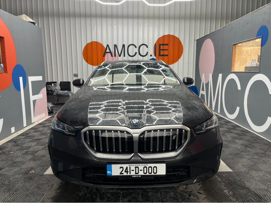 2024 BMW i5 2024 BMW I5 EDRIVE40 TOURING EXCELLENCE ELECTRIC AUTOMATIC / CRUISE CONTROL / 360° CAMERA / ELECTRIC MEMORY & HEATED SEATS / APPLE CARPLAY / PANORAMIC SUNROOF / PADDLE SHIFTERS / AMBIENT LIGHT