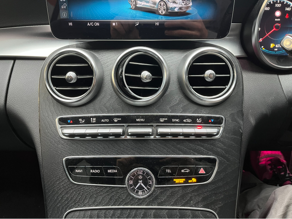 2020 Mercedes-Benz C Class €29950 2020 MERCEDES-BENZ C220D LAUREUS EDITION 2.0 AUTOMATIC / CRUISE CONTROL / REVERSE CAMERA / ELECTRIC MEMORY & HEATED SEATS / AMBIENT LIGHTS / PADDLE SHIFTERS €29,950