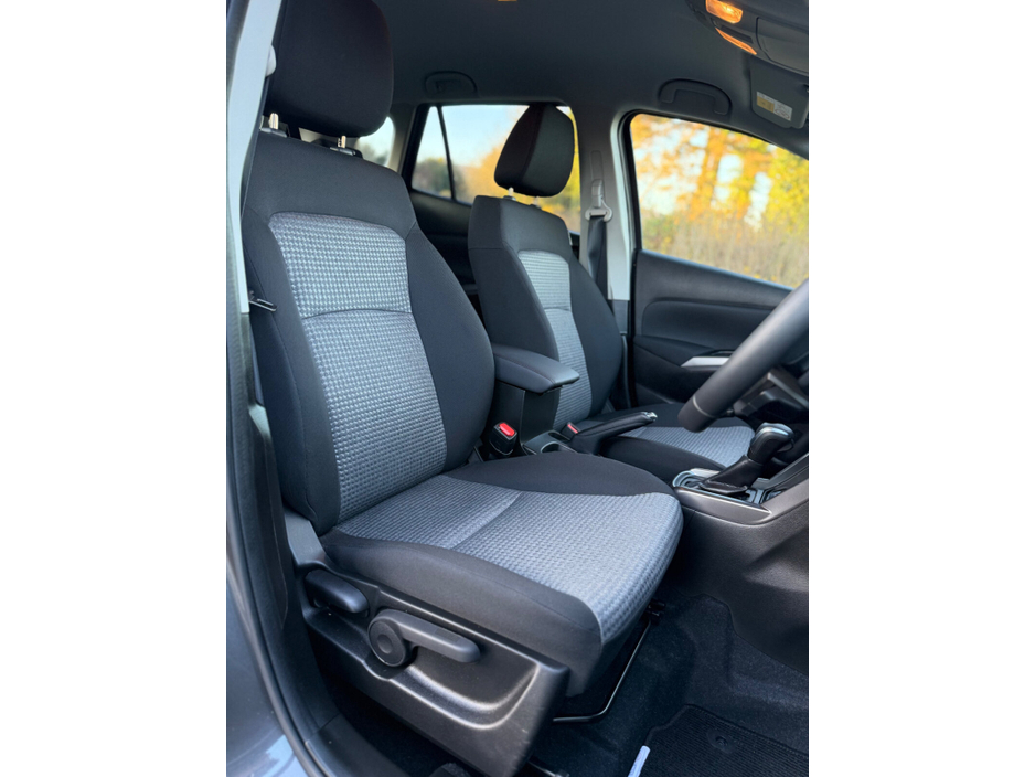 2025 Suzuki SX4 - image 11