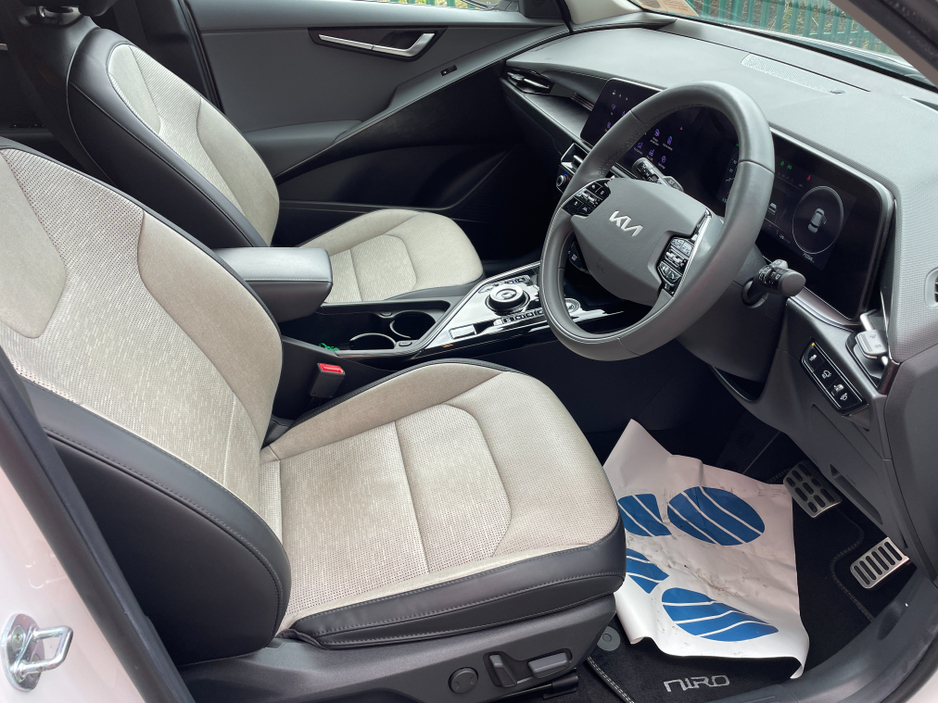 2023 Kia Niro EV K4 5DR AUTO HIGH SPEC 64KW €25,995
