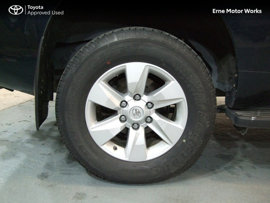 2022 Toyota Landcruiser LAND CRUISER SWB COMM 49995 €40,646