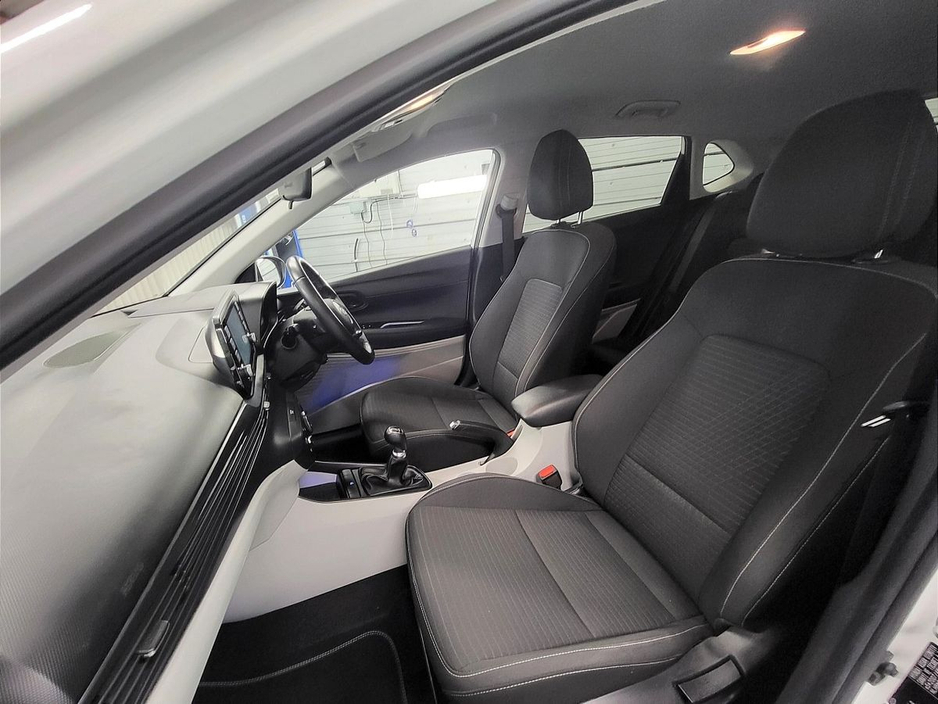 2021 Hyundai i20 1.2 Deluxe Plus Finance from €55 per week €14,975