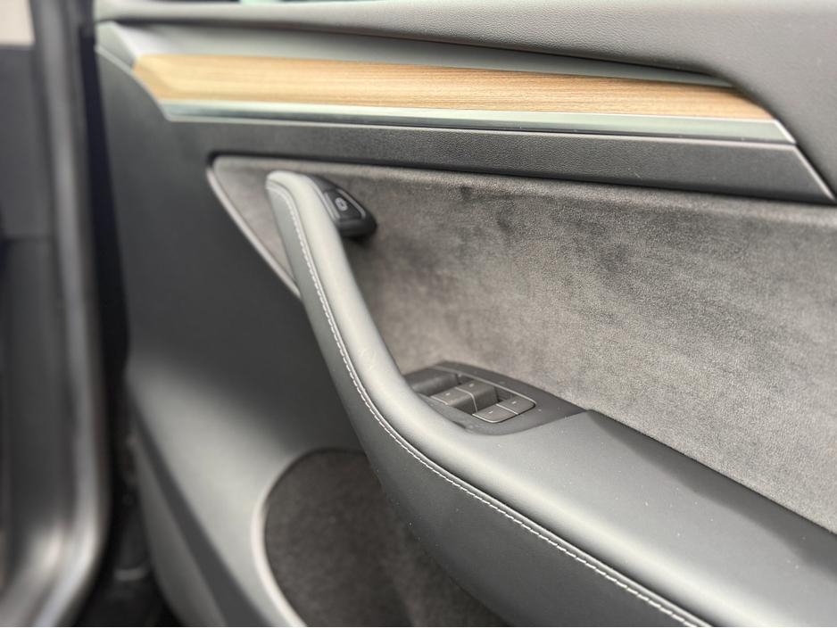 2022 Tesla Model Y LONG RANGE AWD €31,950