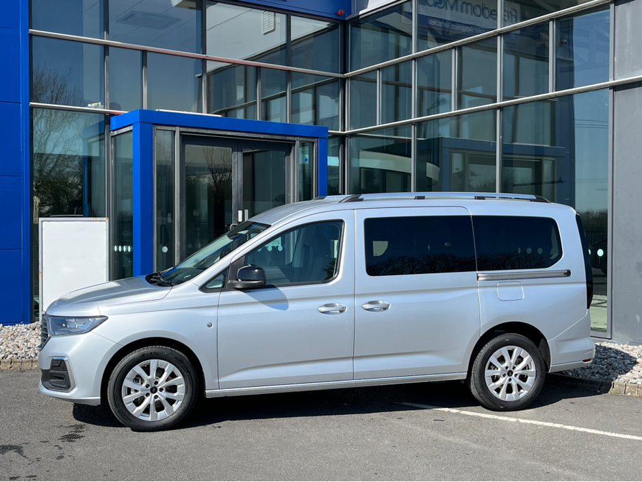 2026 Ford Tourneo Connect Titanium Auto, Wheelchair Accessible €43,404