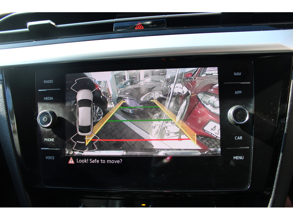 2023 Volkswagen Arteon - image 12