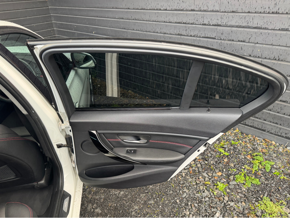 2014 BMW 3 Series 2.0D SPORT AUTO €12,995