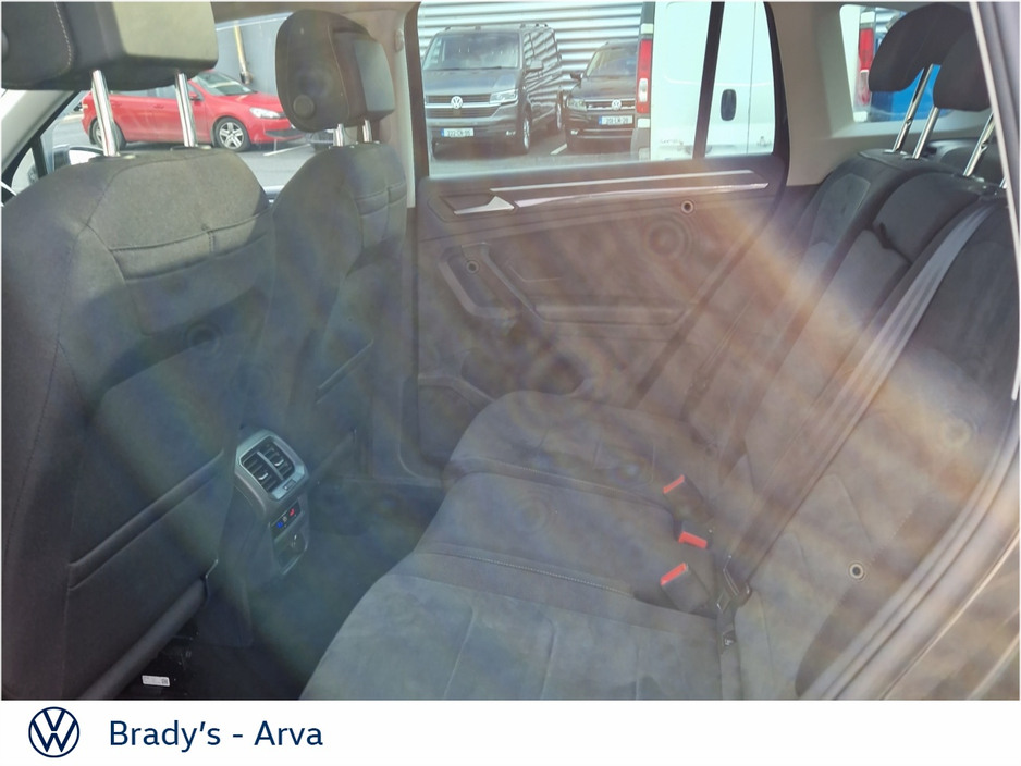 2022 Volkswagen Tiguan Elegance 2.0 TDI 150BHP M6F 5DR €31,950